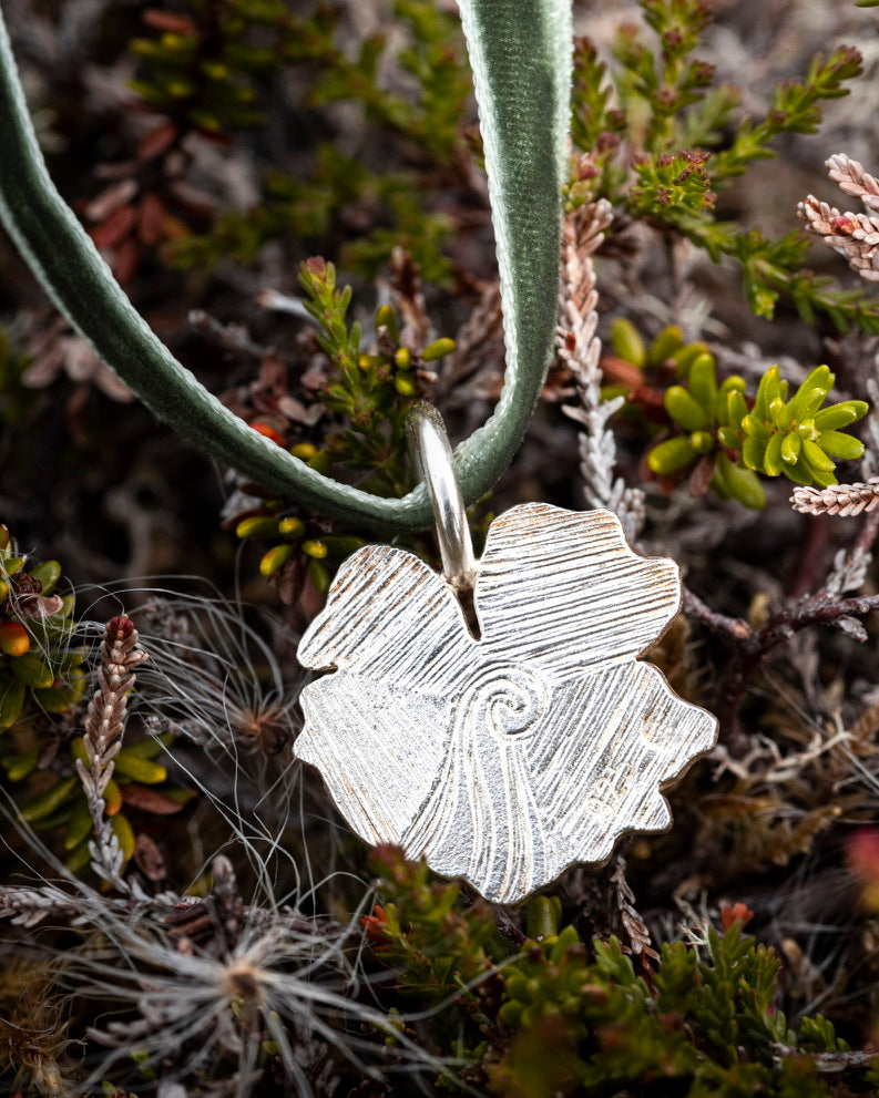 Flora Pendant